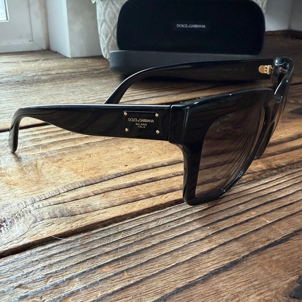 Authentic Dolce & Gabbana DG 4286 3079/87 Patent Black Sunglasses